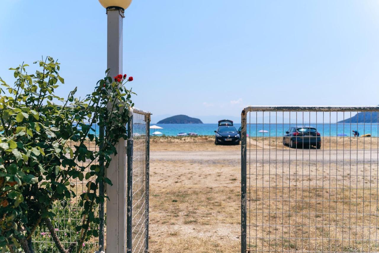 Appartamento Aqua Heaven Nea Iraklitsa Esterno foto